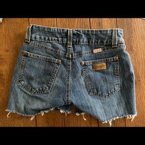 Wrangler Denim shorts Cut Off size 1/2 Womens